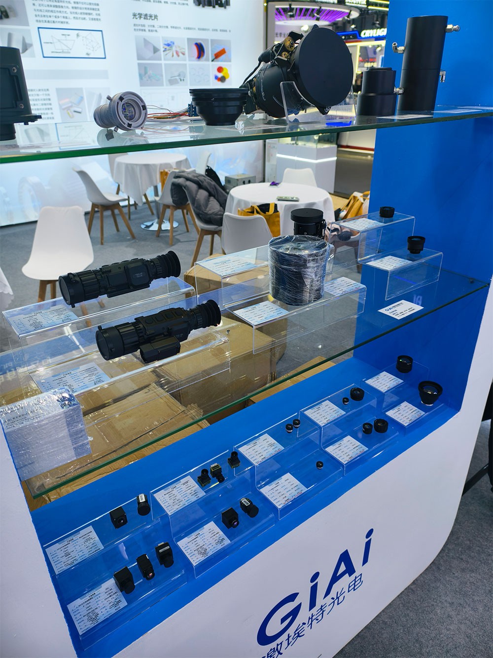 濾光片 激埃特觀測鏡頭展品